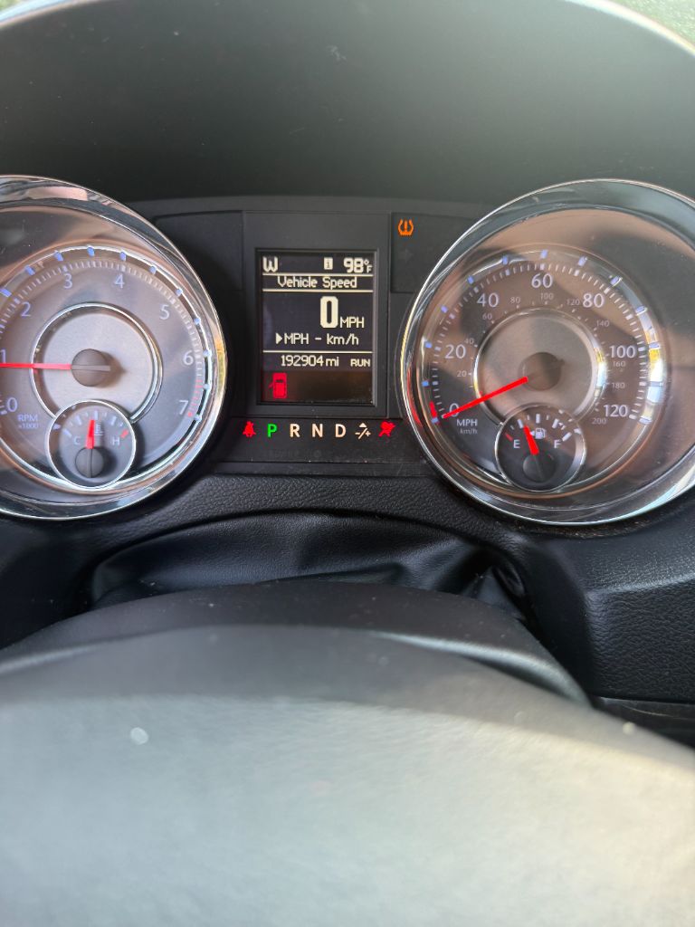 2014 Chrysler Town & Country Touring - Photo 10