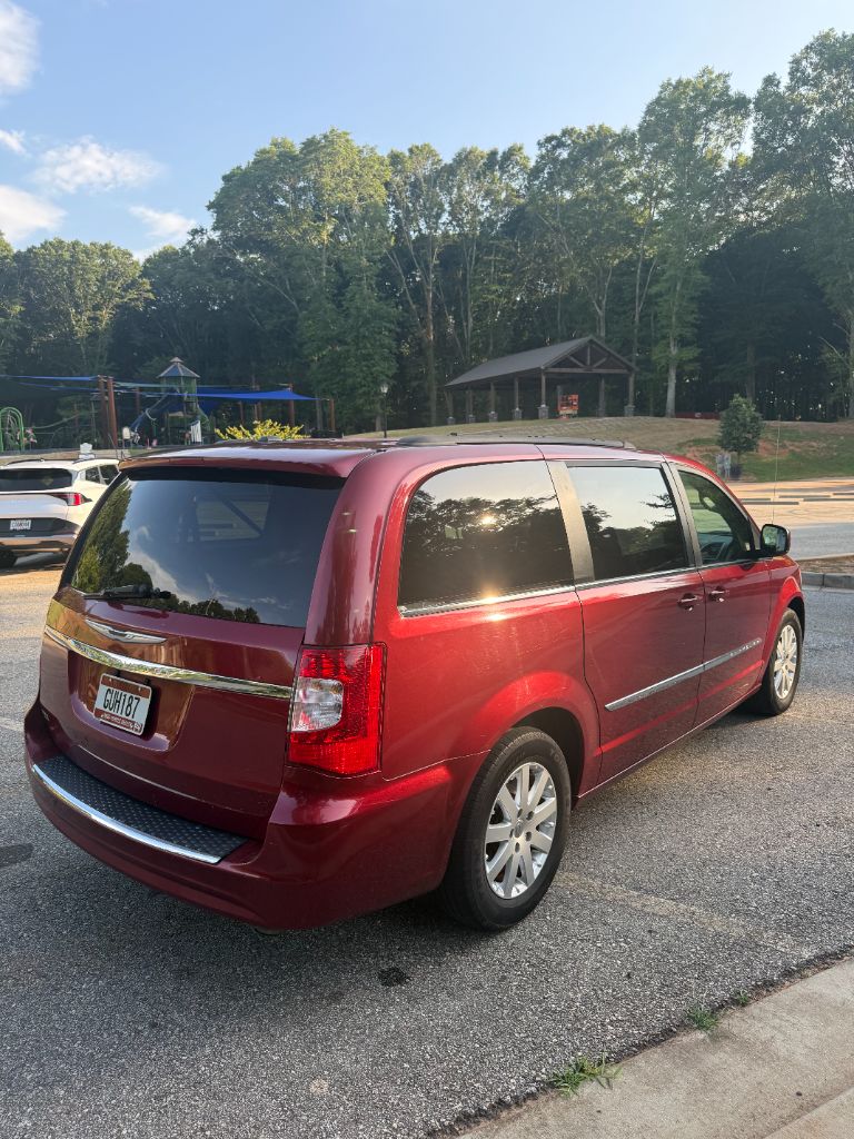 2014 Chrysler Town & Country Touring - Photo 8